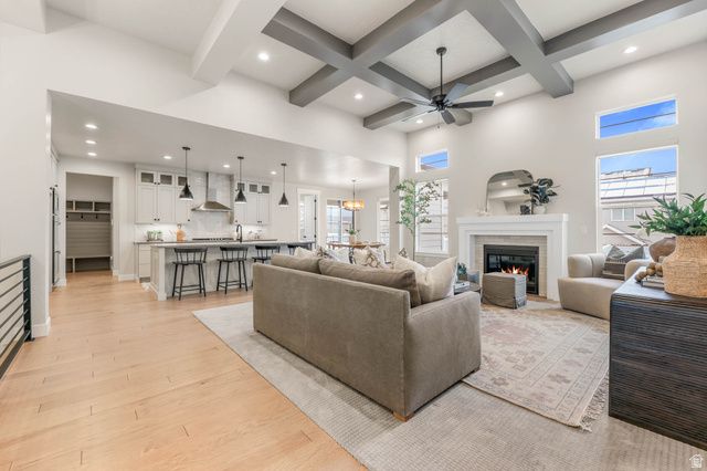 8043 S AMBROSIA LN, West Jordan, UT 84081