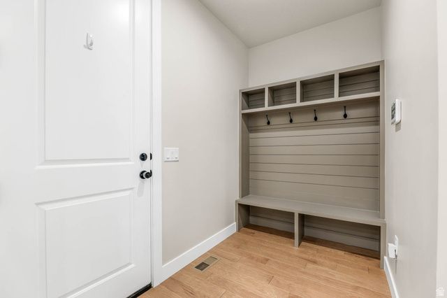 8043 S AMBROSIA LN, West Jordan, UT 84081