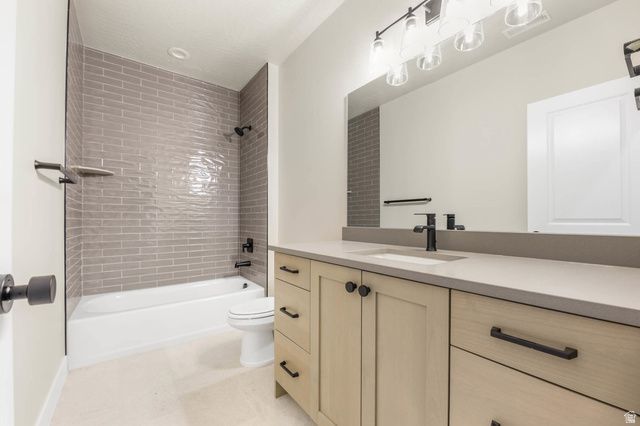 8043 S AMBROSIA LN, West Jordan, UT 84081