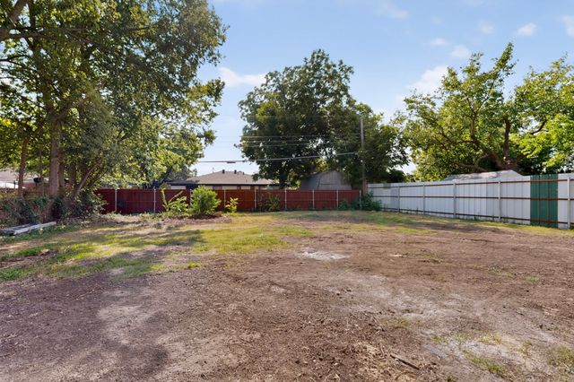 2946 Darby Drive, Dallas, TX 75227