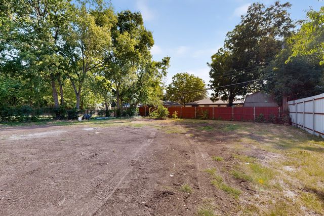 2946 Darby Drive, Dallas, TX 75227