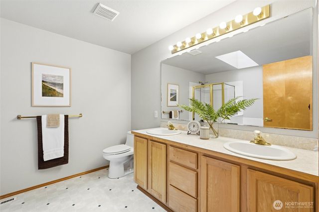 8913 1st Place SE, Lake Stevens, WA 98258