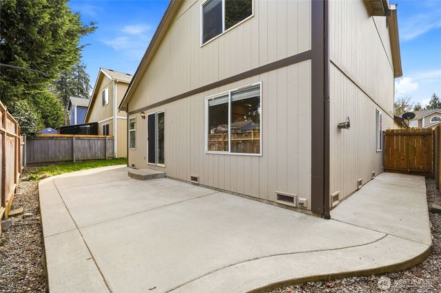 8913 1st Place SE, Lake Stevens, WA 98258