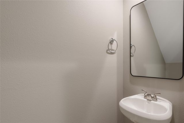 250 N Shady Oaks Drive, Point Blank, TX 77364