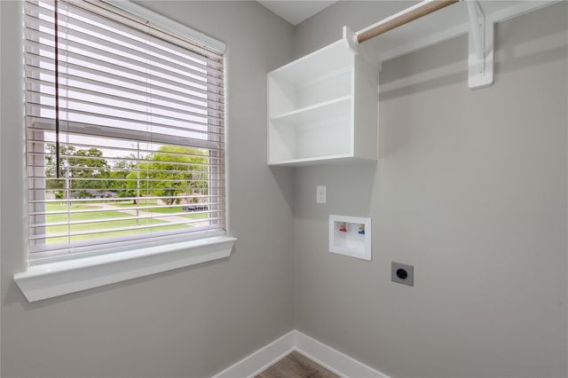 250 N Shady Oaks Drive, Point Blank, TX 77364