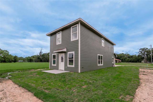 250 N Shady Oaks Drive, Point Blank, TX 77364