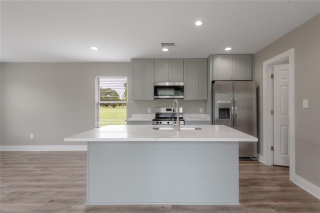 250 N Shady Oaks Drive, Point Blank, TX 77364