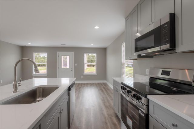 250 N Shady Oaks Drive, Point Blank, TX 77364