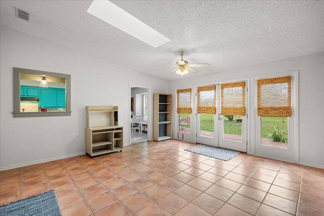 610 W First Street, Hico, TX 76457