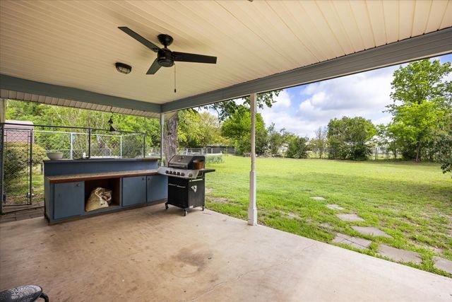 610 W First Street, Hico, TX 76457