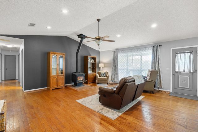 610 W First Street, Hico, TX 76457