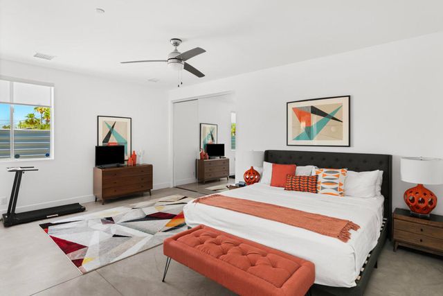 2077 E Nicola Road, Palm Springs, CA 92262