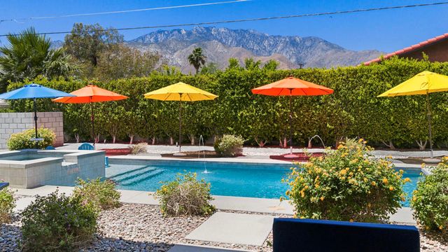 2077 E Nicola Road, Palm Springs, CA 92262