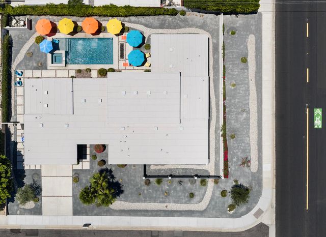 2077 E Nicola Road, Palm Springs, CA 92262