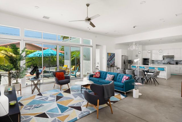 2077 E Nicola Road, Palm Springs, CA 92262