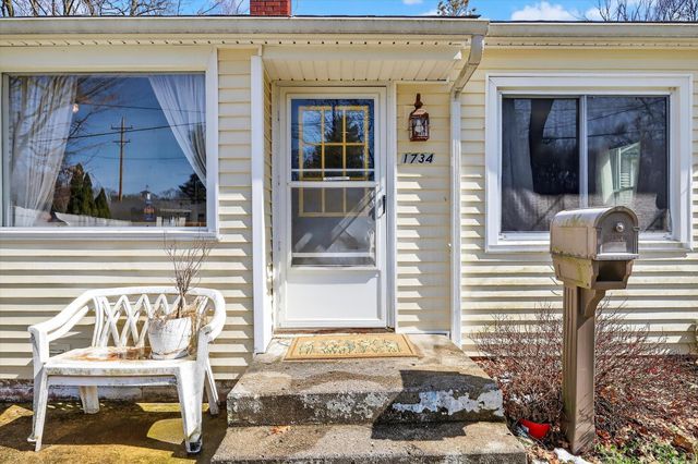 1734 Texel Drive, Kalamazoo, MI 49048