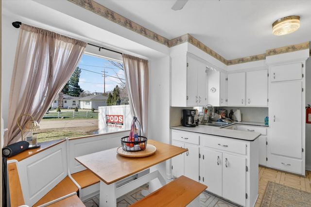 1734 Texel Drive, Kalamazoo, MI 49048