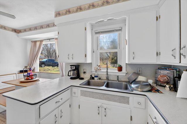 1734 Texel Drive, Kalamazoo, MI 49048