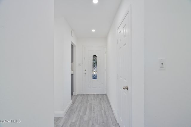 1039 W Avenue J14, Lancaster, CA 93534
