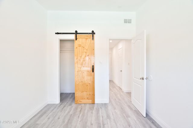 1039 W Avenue J14, Lancaster, CA 93534