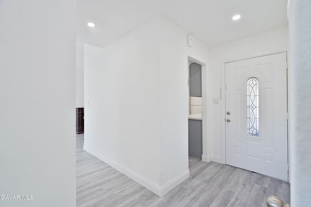1039 W Avenue J14, Lancaster, CA 93534