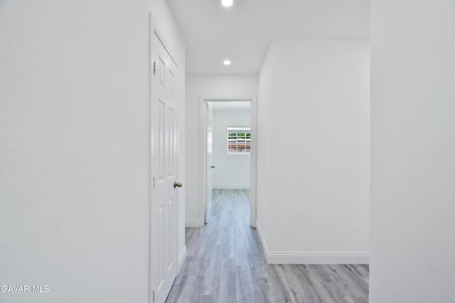 1039 W Avenue J14, Lancaster, CA 93534