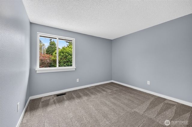 31851 25th Avenue SW, Federal Way, WA 98023