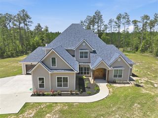 271 Plantation Trace Drive, Longville, LA 70652