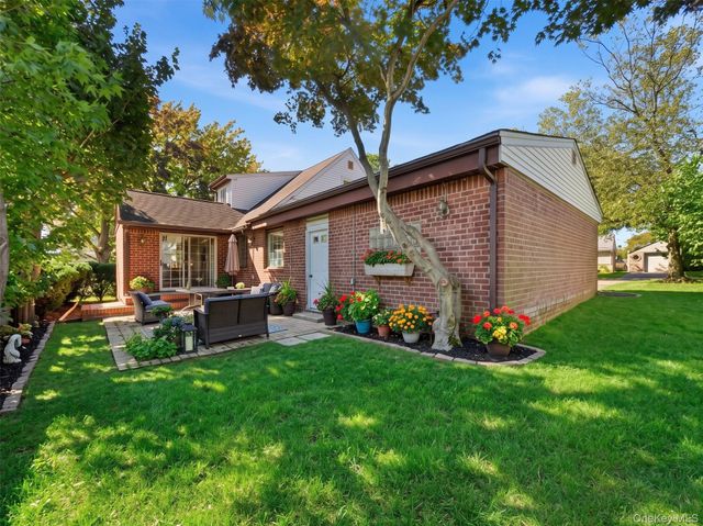2 Bixley Drive, New Hyde Park, NY 11040