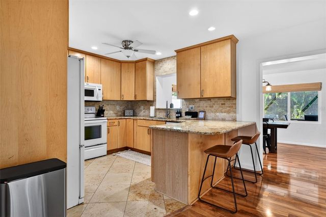 6215 RODGERS AVENUE, Sarasota, FL 34231