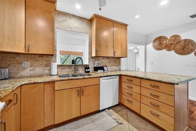 6215 RODGERS AVENUE, Sarasota, FL 34231