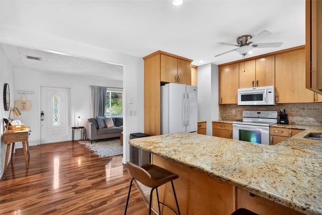 6215 RODGERS AVENUE, Sarasota, FL 34231
