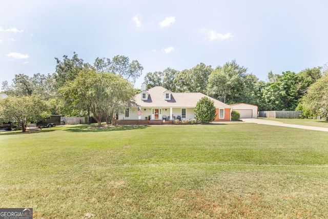 112 Lake Lillian Drive, Perry, GA 31069