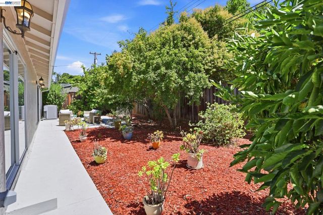 6563 Camden Ave, San Jose, CA 95120