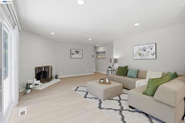 6563 Camden Ave, San Jose, CA 95120