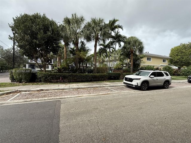 1000 Palm Trl 6, Delray Beach, FL 33483