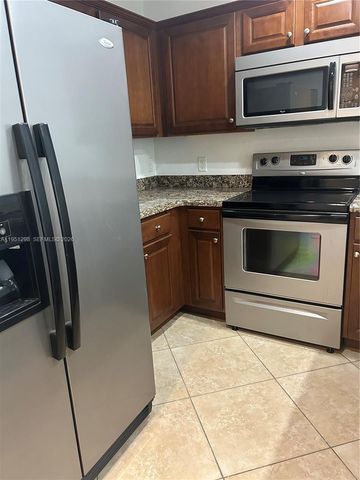 1000 Palm Trl 6, Delray Beach, FL 33483