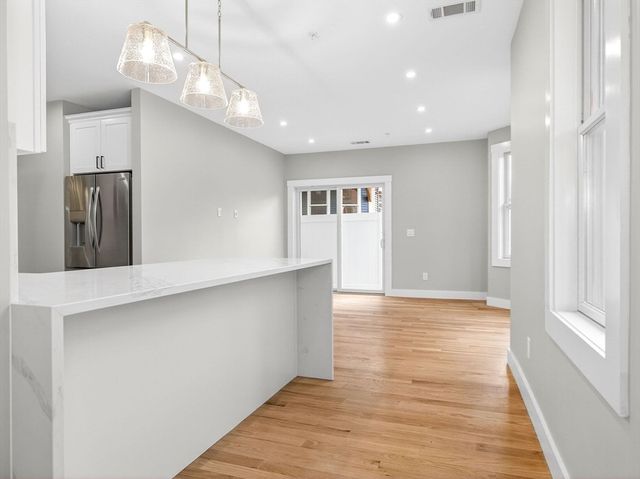 60 Stanley Street 101, Boston, MA 02125