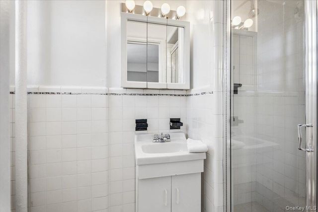 45 Popham Road 5L, Scarsdale, NY 10583