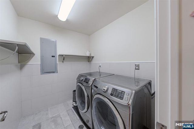 186 Hickory Lane, Closter, NJ 07624