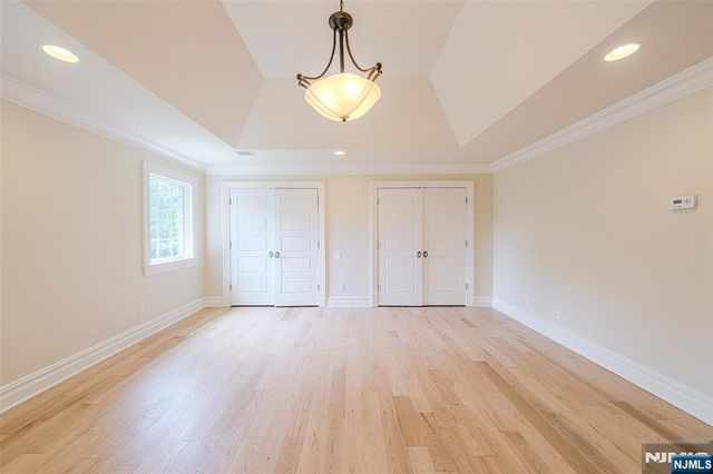 186 Hickory Lane, Closter, NJ 07624