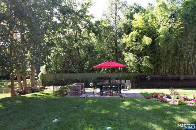 186 Hickory Lane, Closter, NJ 07624