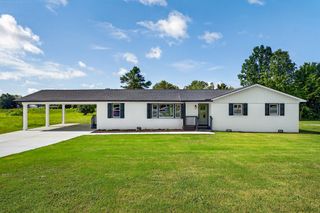 14 Simmons Cir, Fayetteville, TN 37334