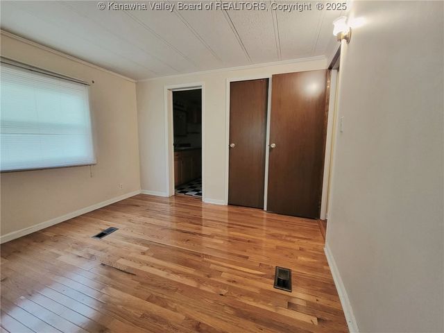 1216 Kanawha Street, Hansford, WV 25103