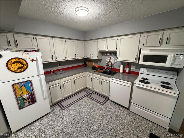 19168 Northridge Drive, Northville, MI 48167