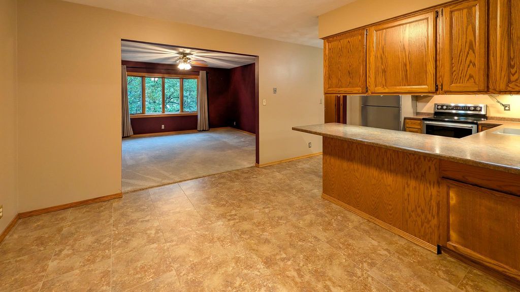 1613 Canary Drive, Albert Lea, MN 56007 — photo 4