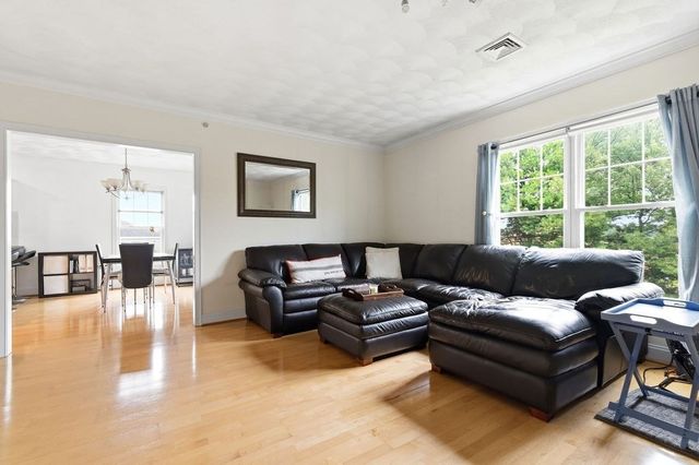 200 Roger Williams Ave 205, East Providence, RI 02916
