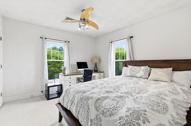 200 Roger Williams Ave 205, East Providence, RI 02916