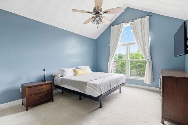 200 Roger Williams Ave 205, East Providence, RI 02916