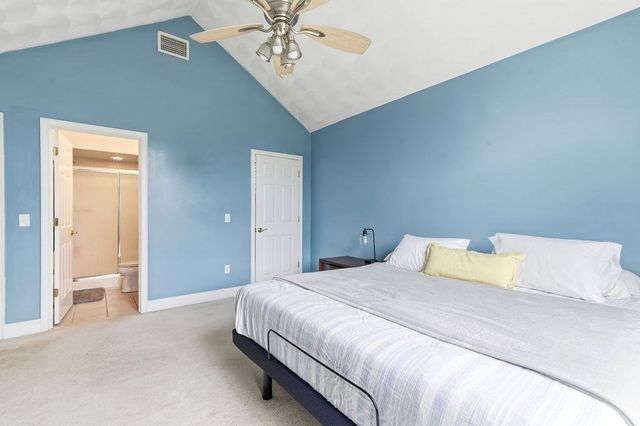 200 Roger Williams Ave 205, East Providence, RI 02916